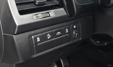Rexton Sports Khan