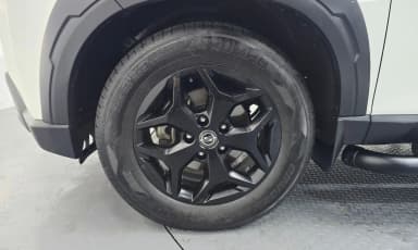 Rexton Sports Khan