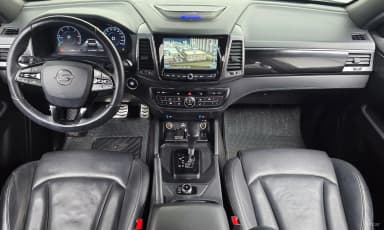 Rexton Sports Khan