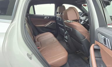 X6 (G06)
