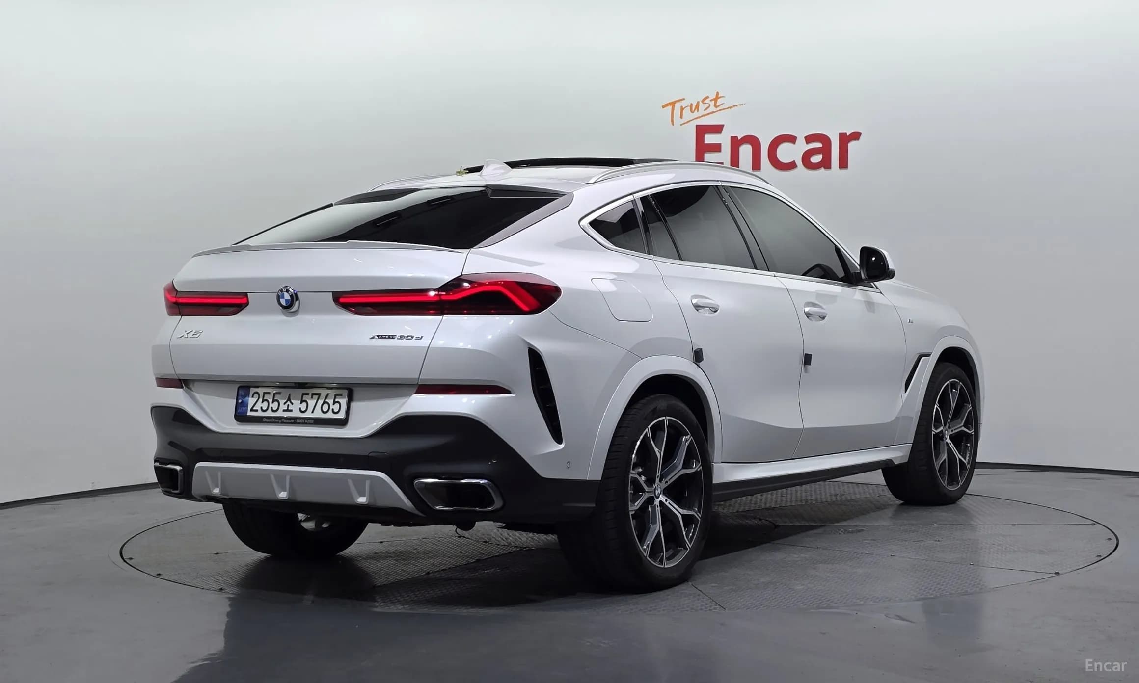 X6 (G06)