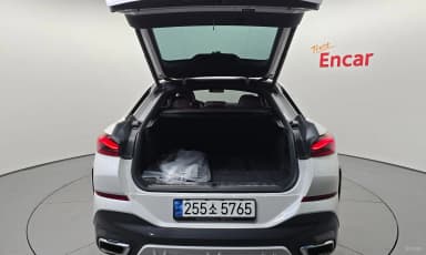 X6 (G06)