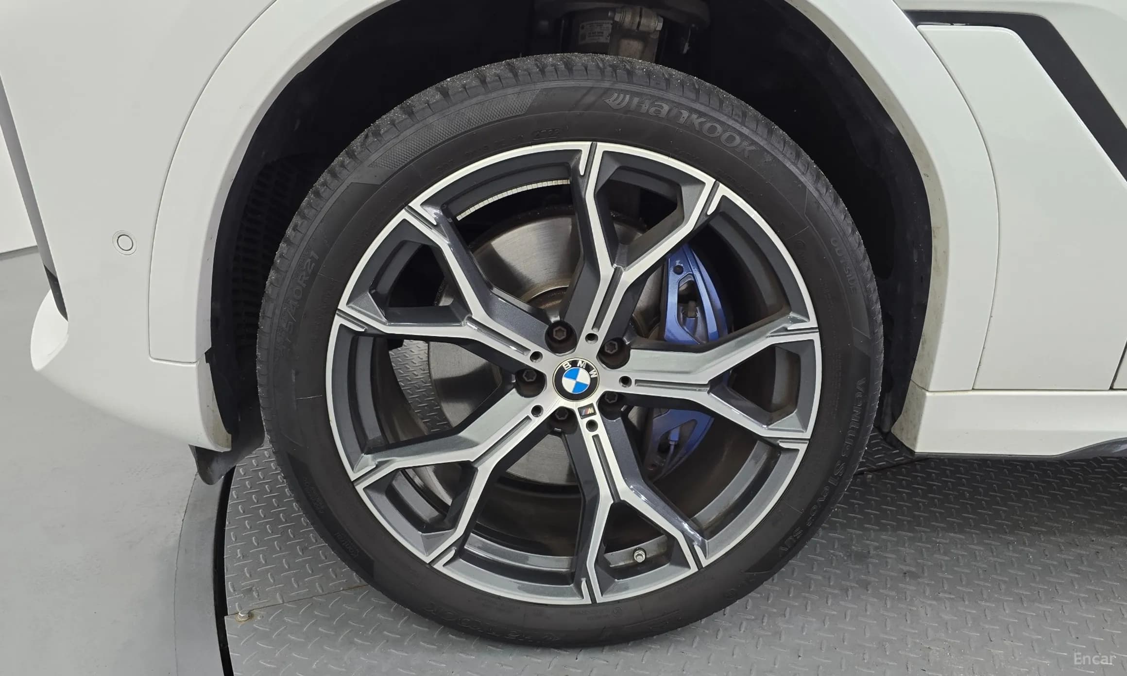 X6 (G06)