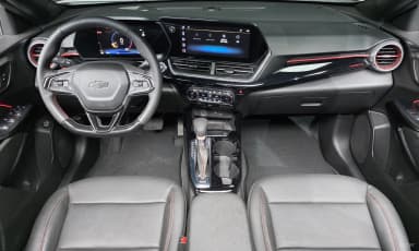 Trax Crossover