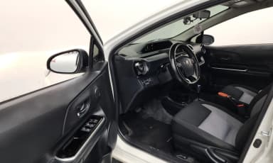 Prius C