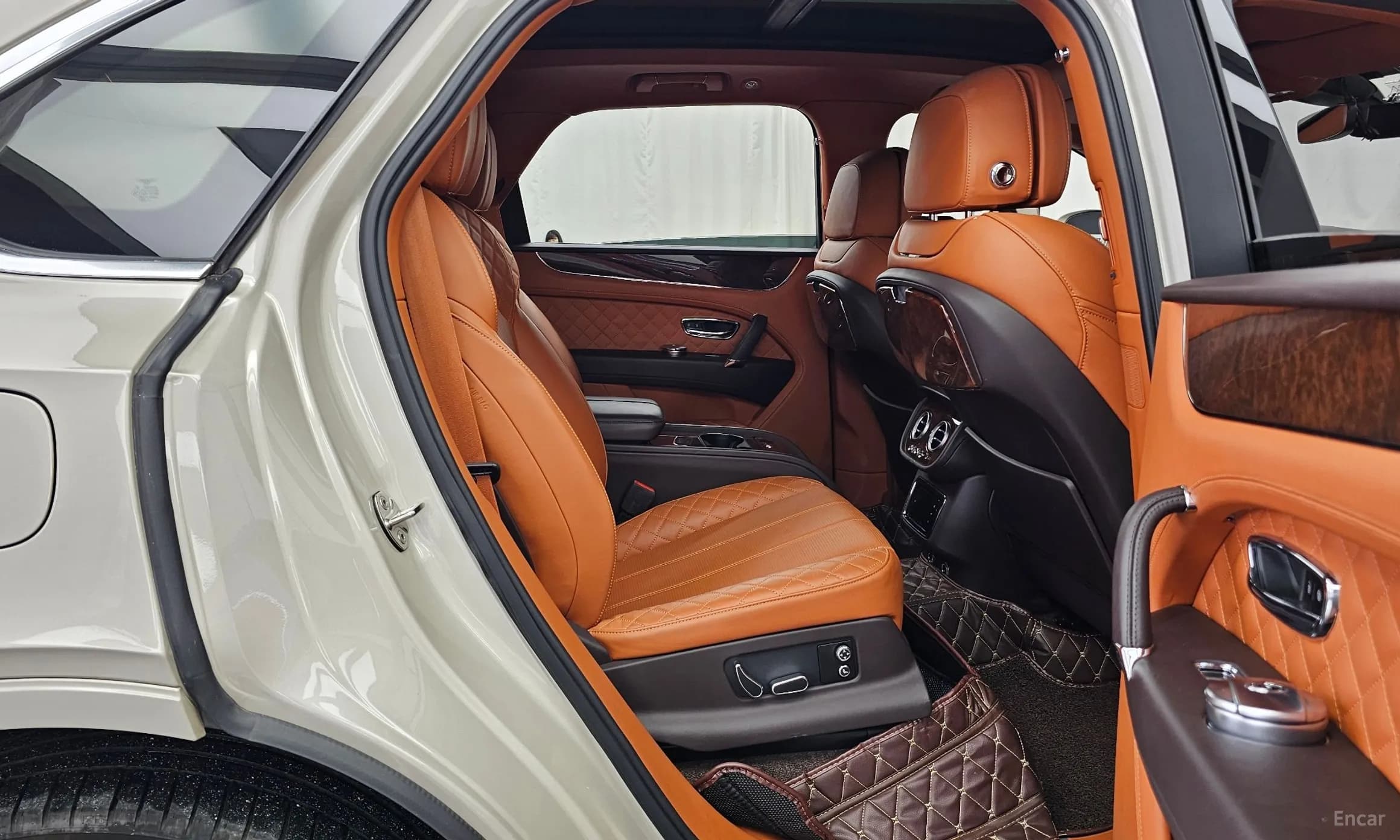Bentayga