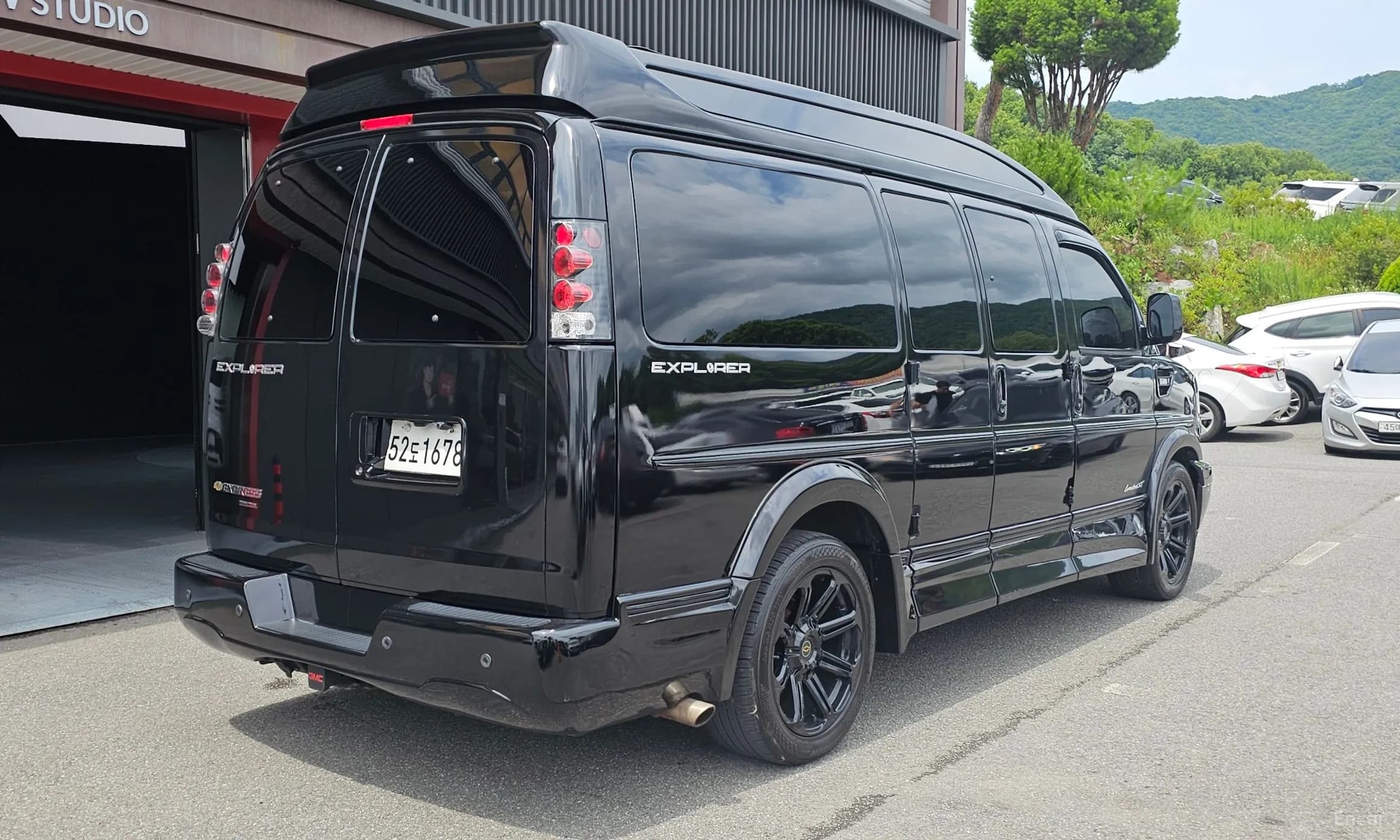 Express Van