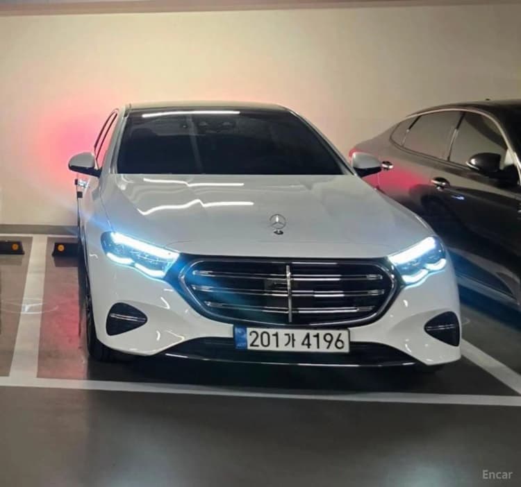 E-Class W214