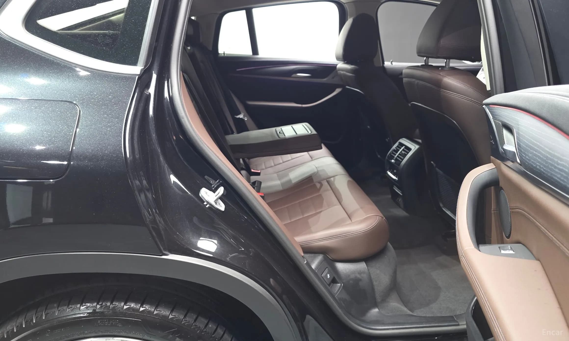 X4 (G02)