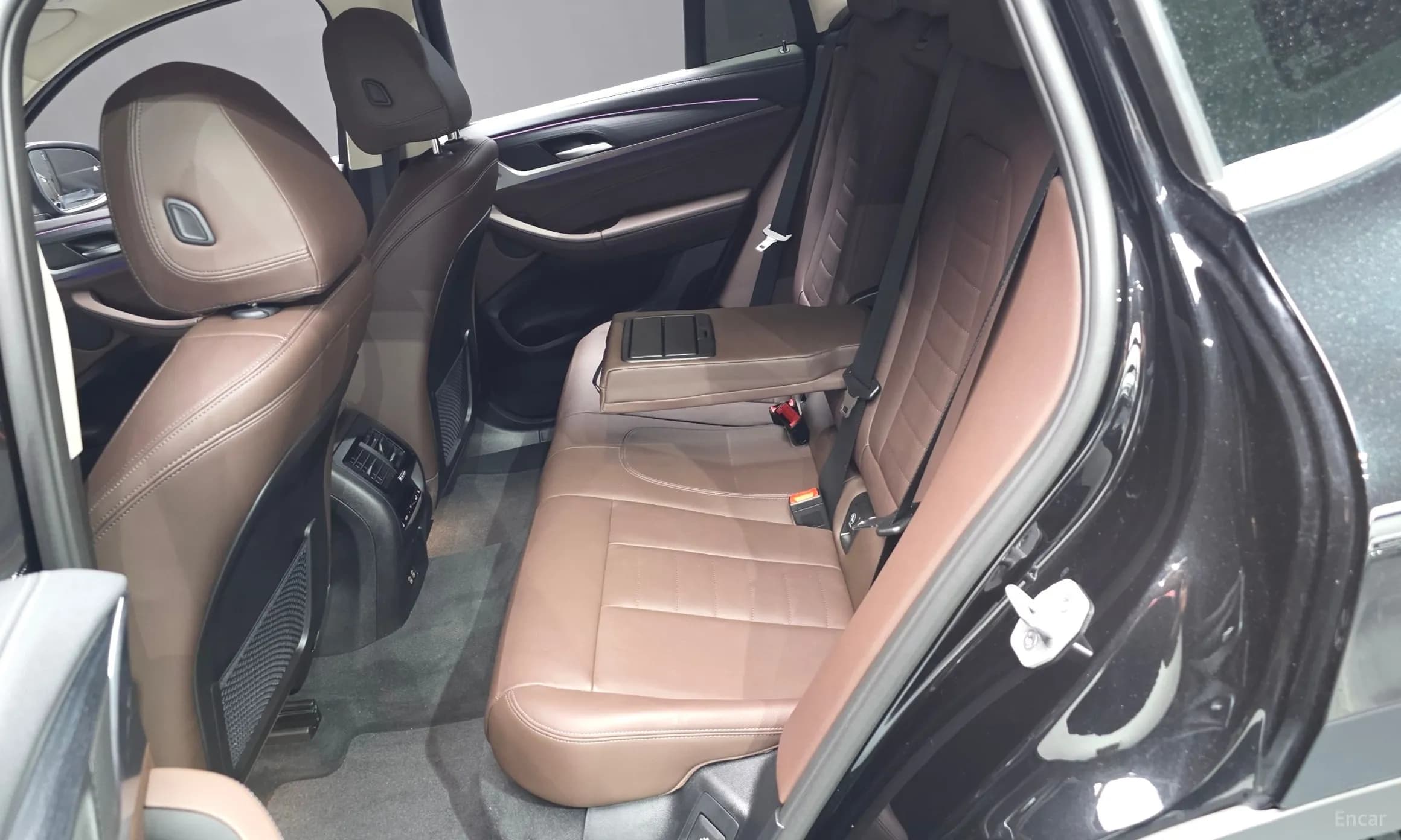 X4 (G02)