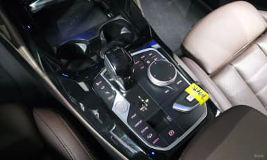 X4 (G02)