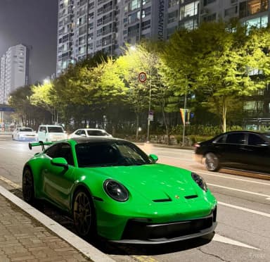 911 (992)