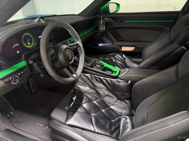 911 (992)