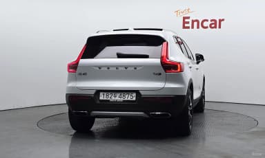 XC40