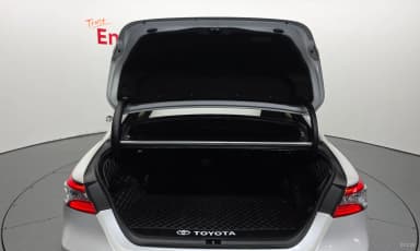 Camry (XV70)