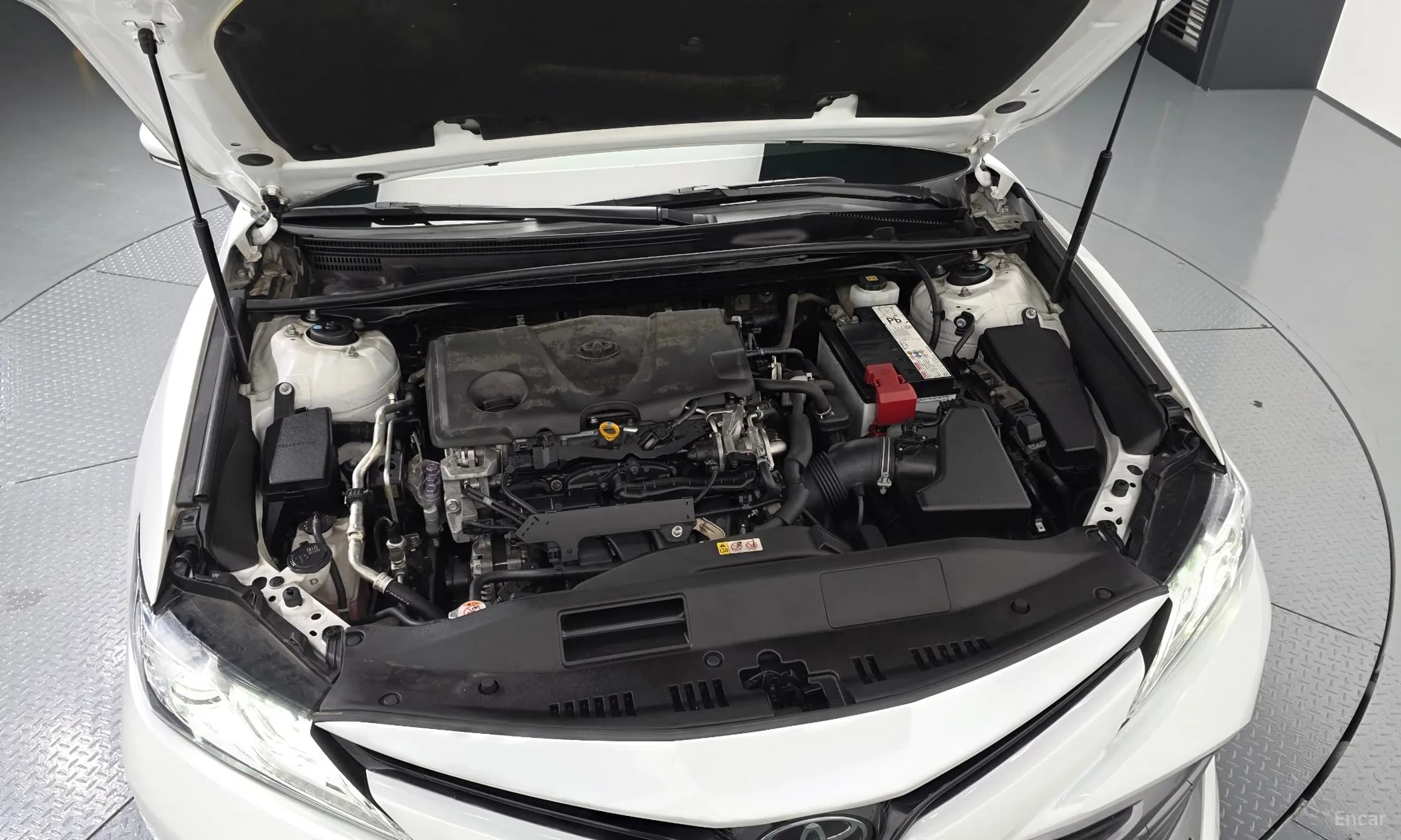 Camry (XV70)
