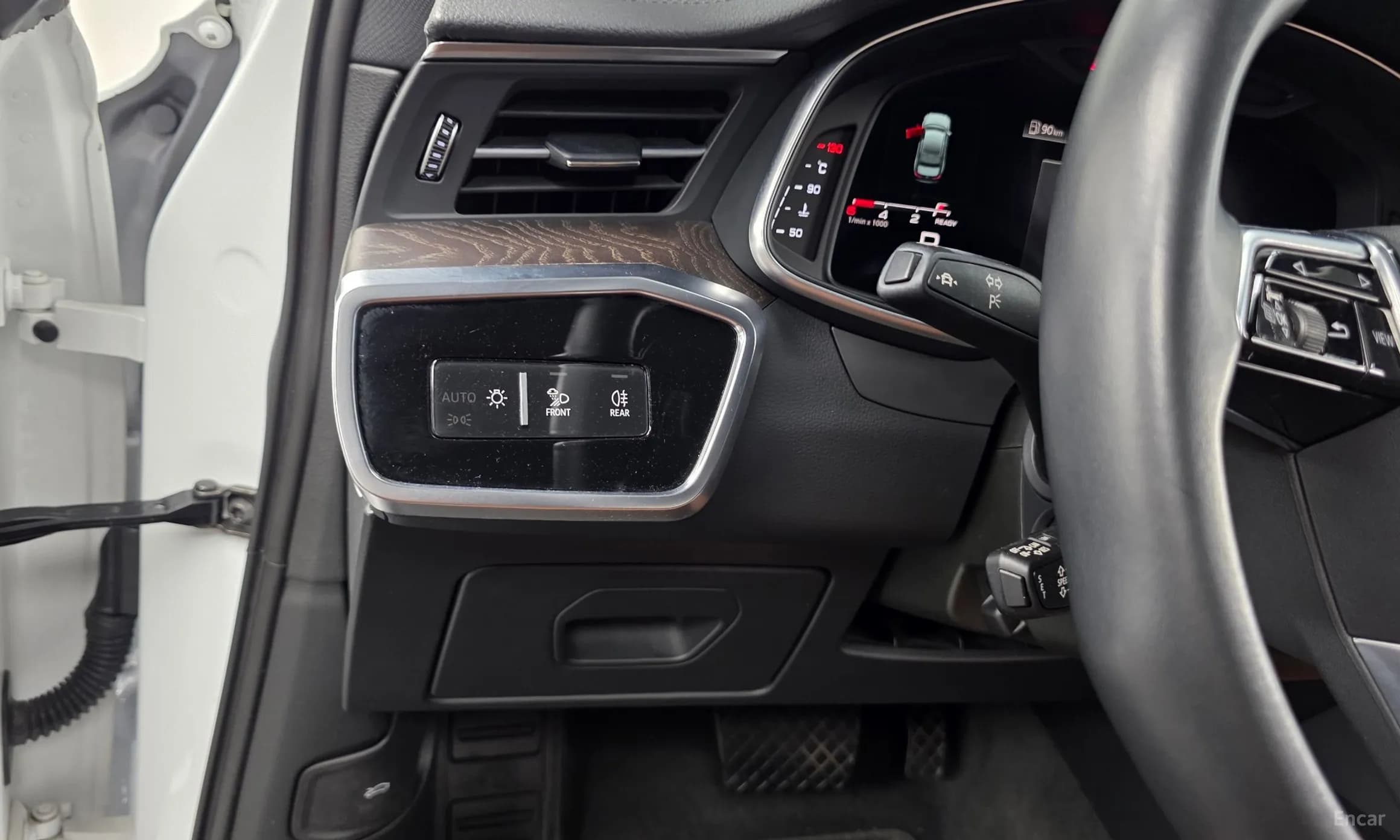 A6 (C8)