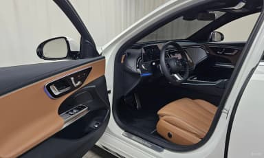E-Class W214