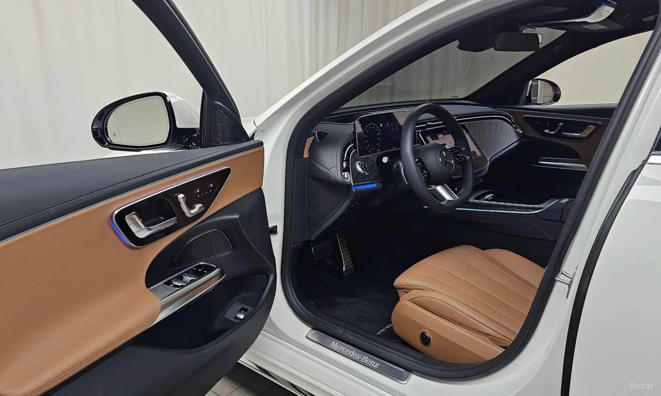 E-Class W214