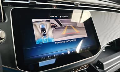 E-Class W214