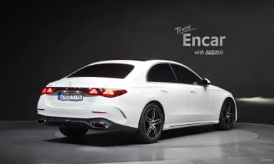 E-Class W214