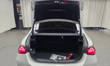 E-Class W214