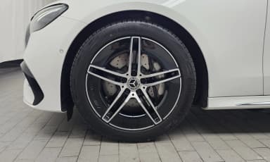 E-Class W214
