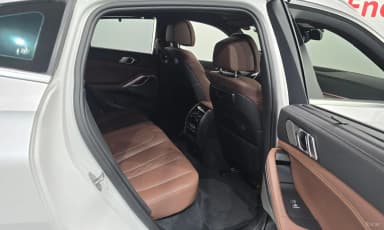 X6 (G06)