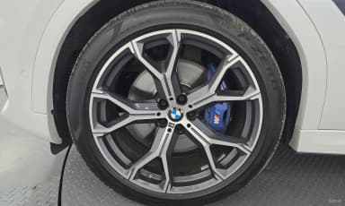 X6 (G06)