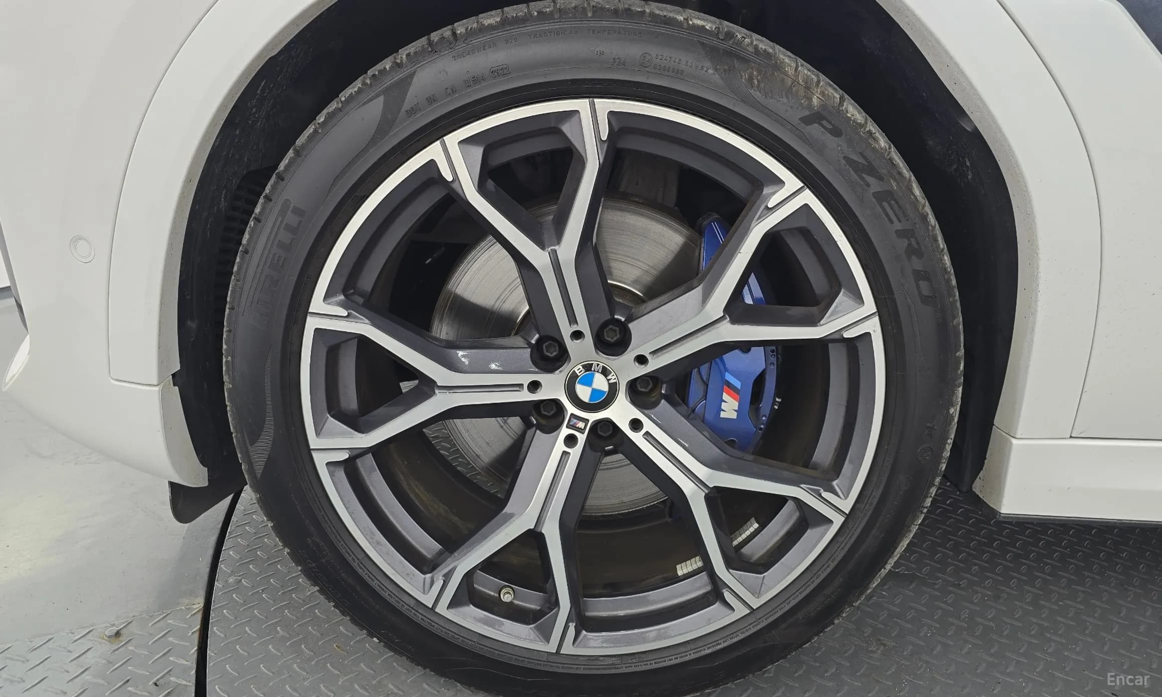 X6 (G06)