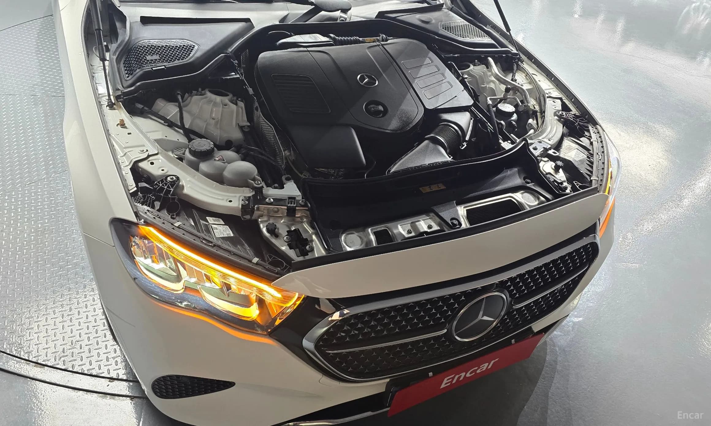 E-Class W214
