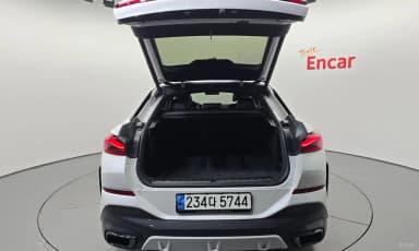 X6 (G06)