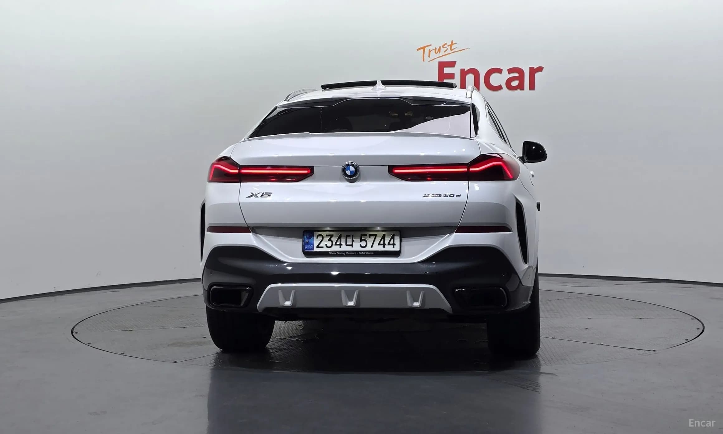 X6 (G06)
