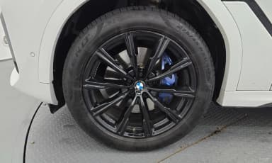 X6 (G06)