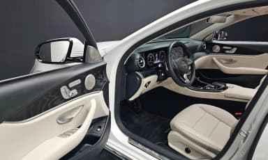 E-Class W213