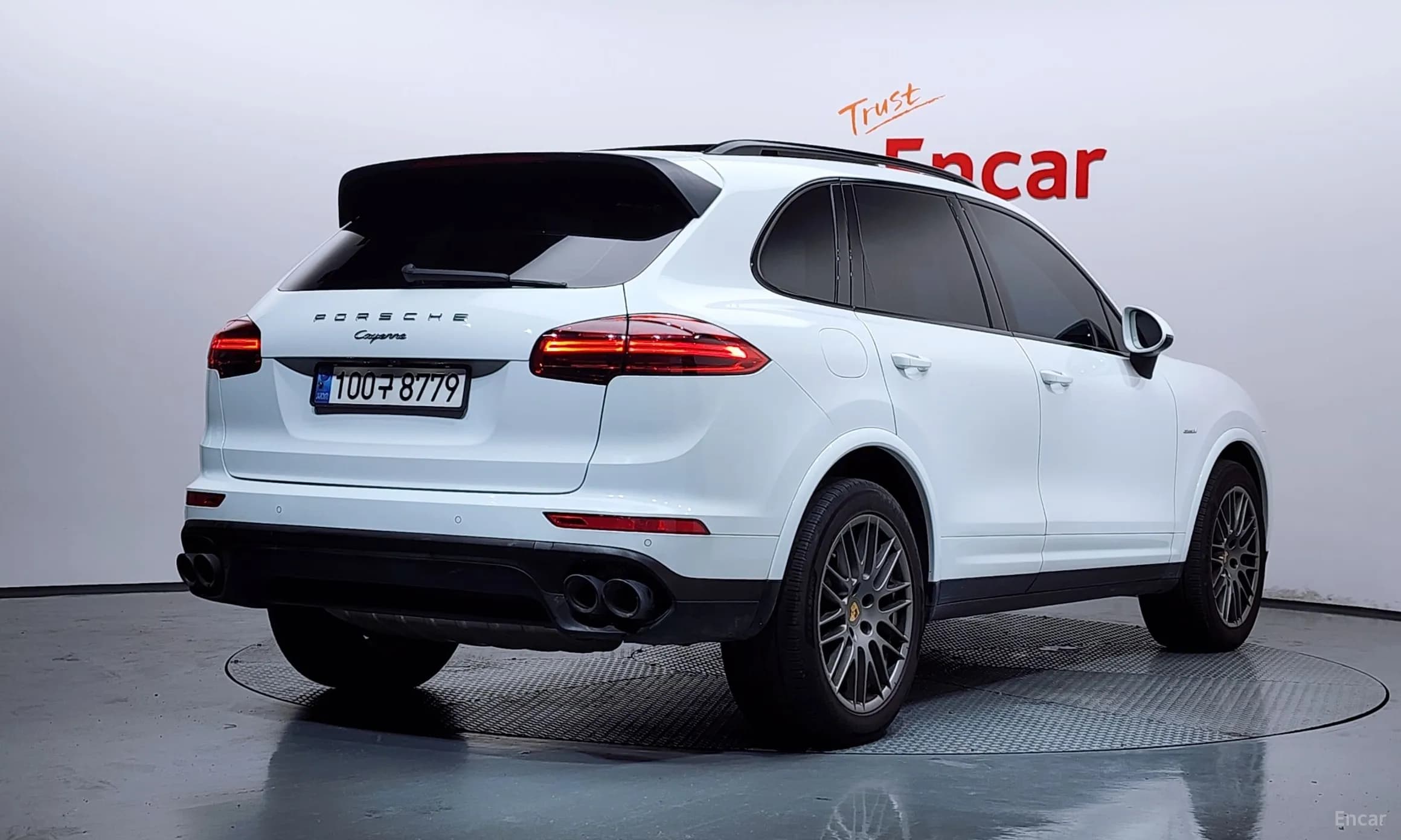 New Cayenne