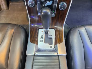 V60