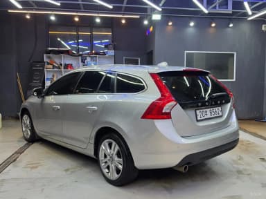 V60