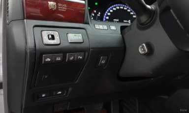 LS600hL