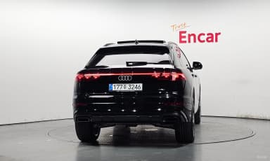 Q8 (4M)