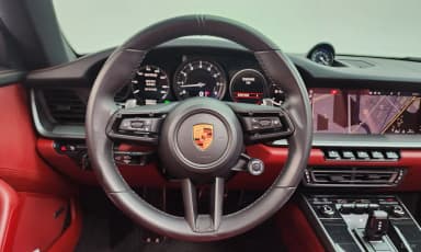 911 (992)