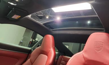 911 (992)