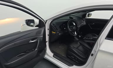 i40 Saloon