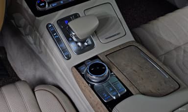G90