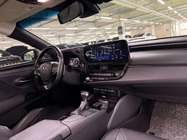 ES300h 7th Generation