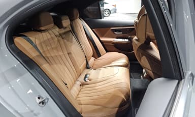 E-Class W214