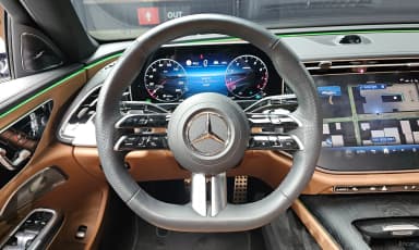 E-Class W214