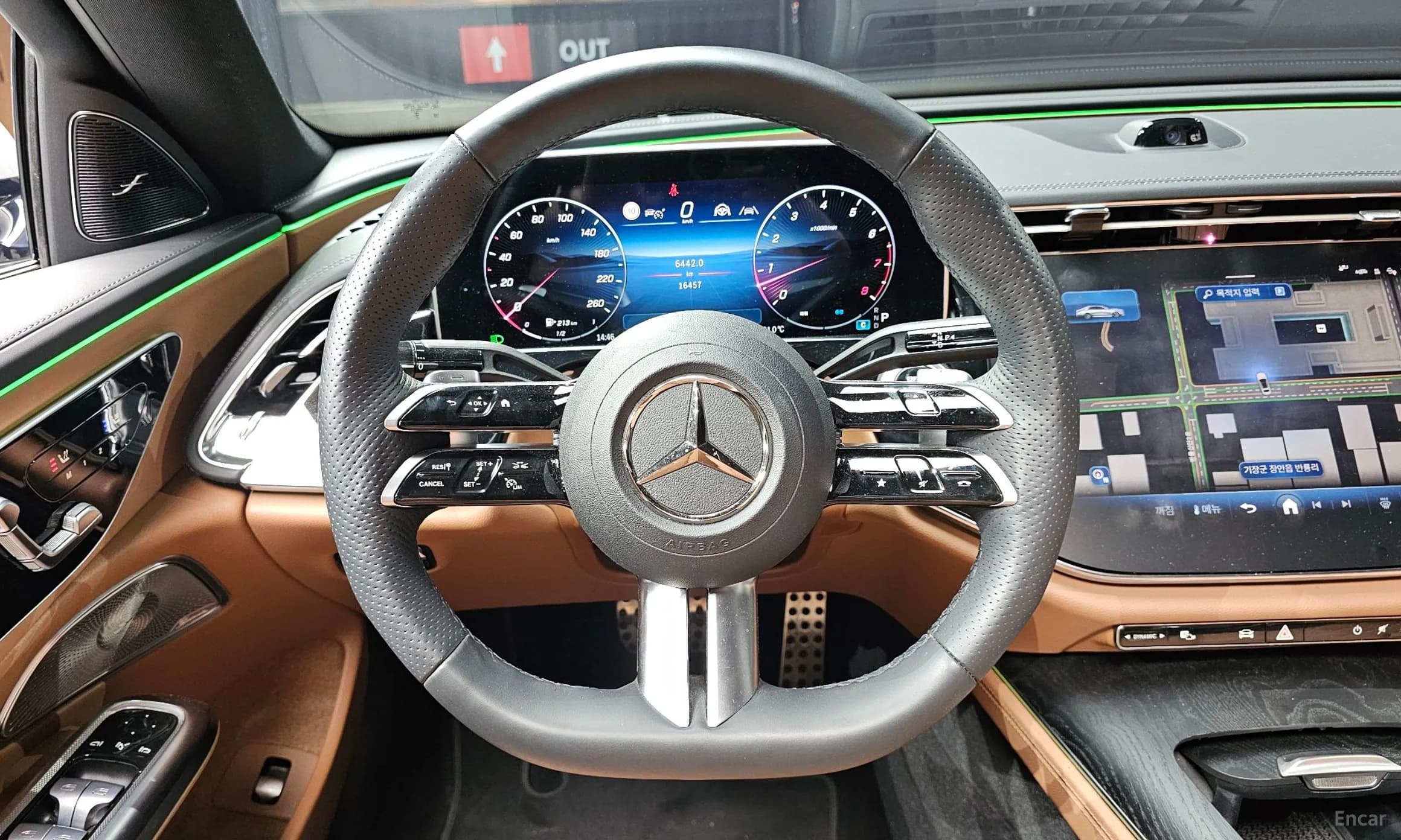 E-Class W214