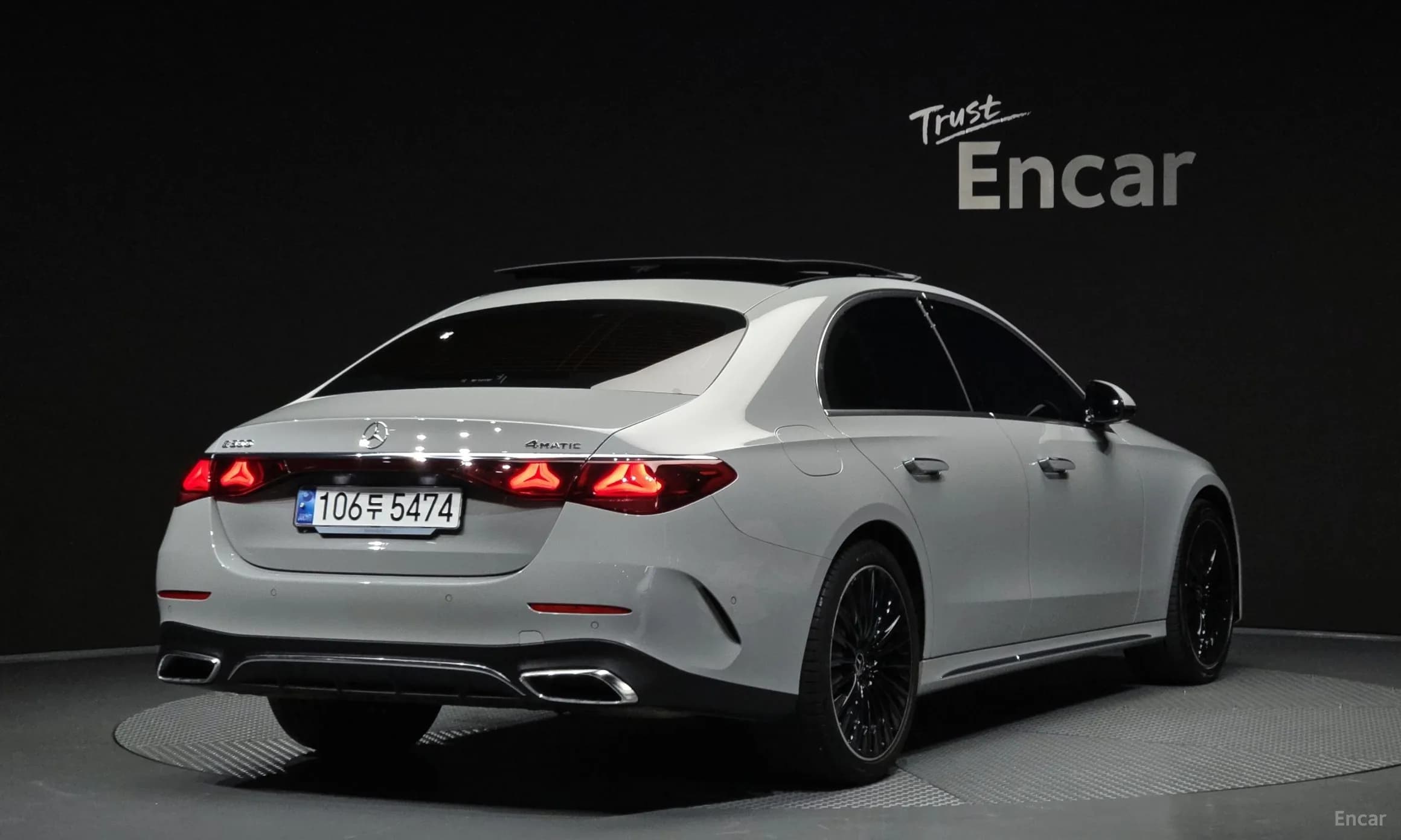 E-Class W214