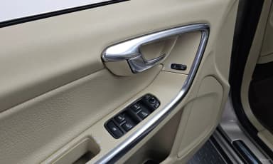 S60